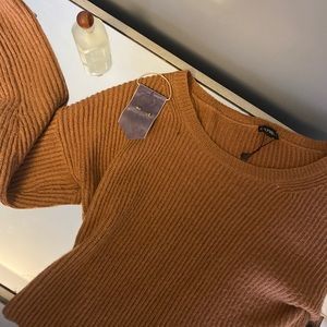 Burnt orange light sweater!